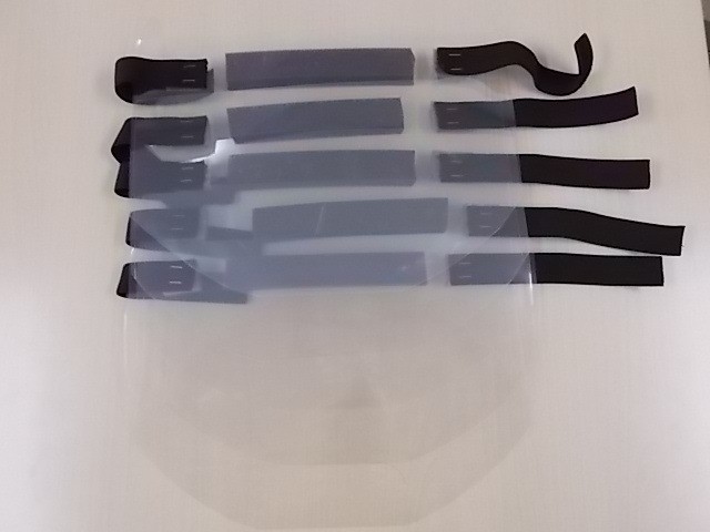 水本 裕実様・幹田 正人様より、手作りフェイスシールド236個を寄付いただきました。