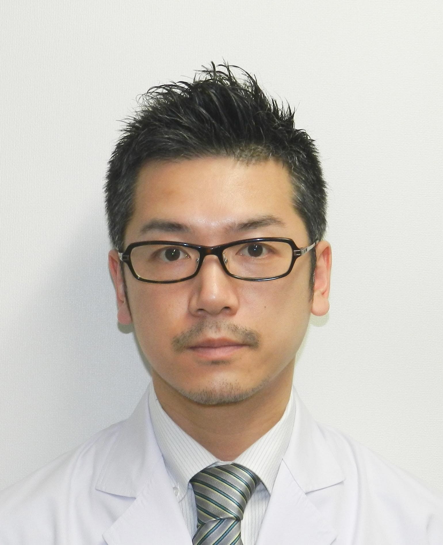 岩田 至紀 写真